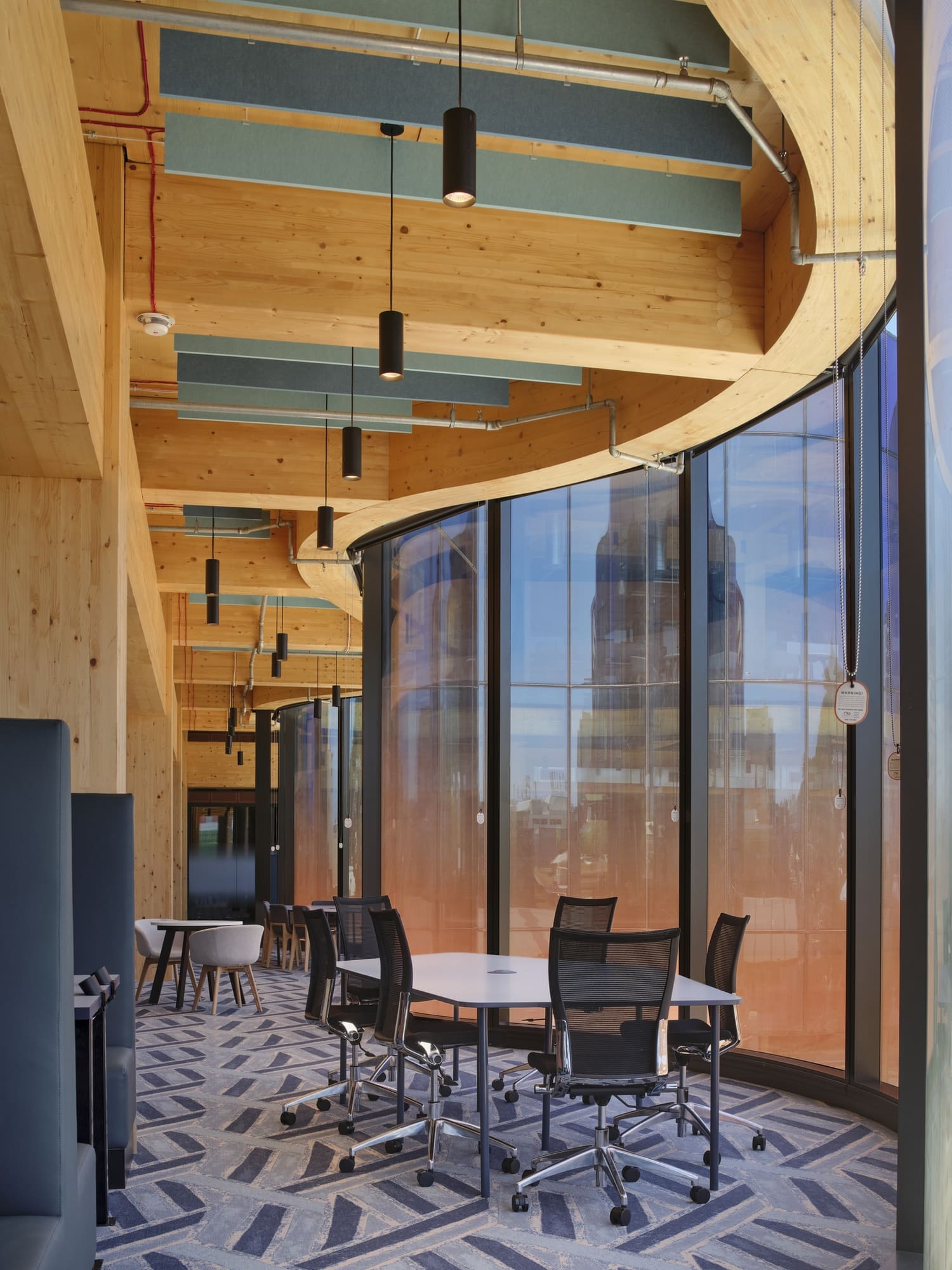 UoN Gosford Northrop insternal view of window ribbon